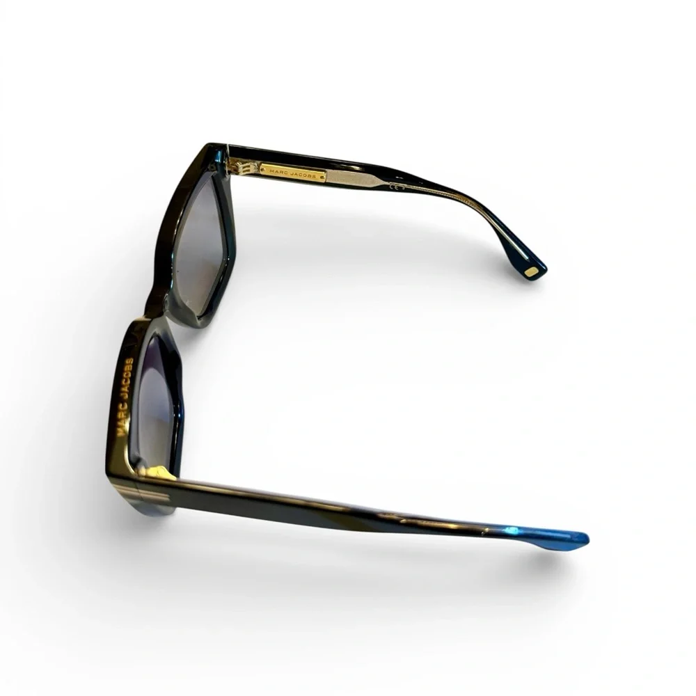 SOLD - Marc Jacobs Butterfly Sunglasses Black and Gold - Picture 6 of 12